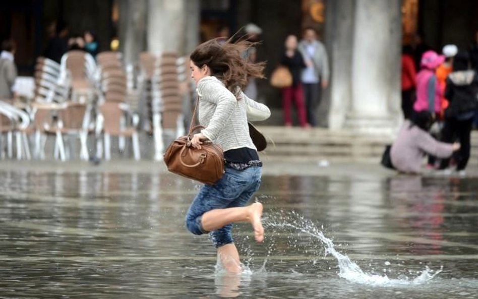 Pierwsza jesienna "acqua alta" w Wenecji