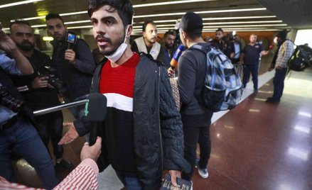 Imigranci powracający z Białorusi na lotnisku w Bagdadzie