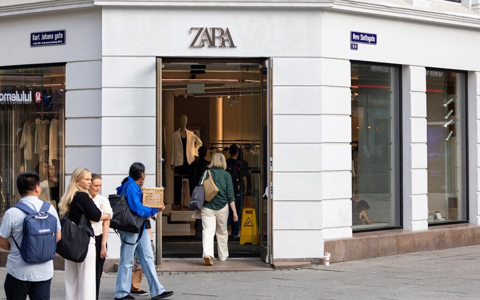 W ramach wspólnych kolekcji John Galliano zreinterpretuje archiwalne projekty Zary.