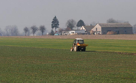 UE kwestionuje tanie kredyty dla rolników na zakup ziemi