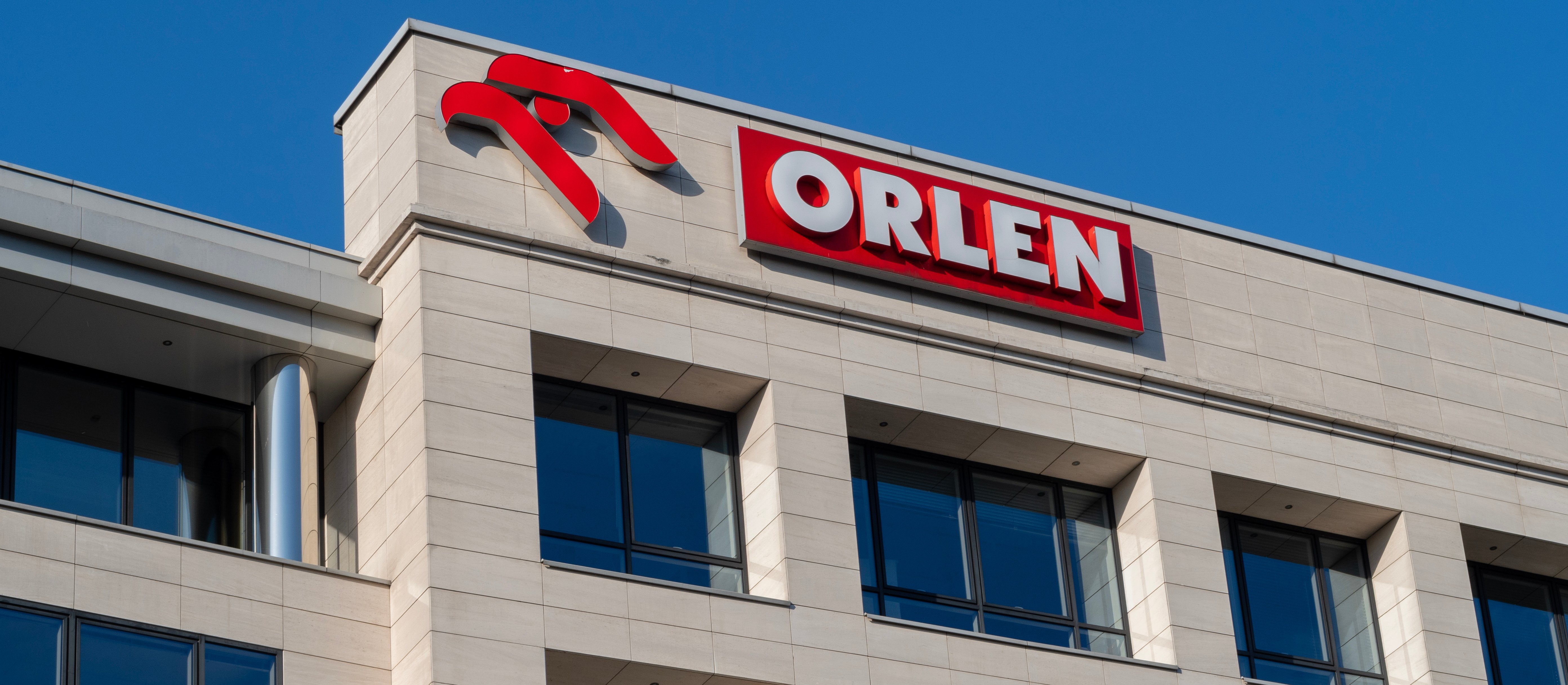 Orlen zapowiada dalszą poprawę wyników i wzrost inwestycji