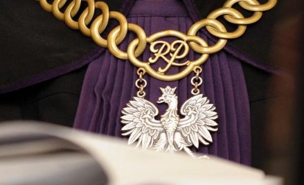 Rzeczoznawcy MEN stwierdzą, czy podręcznik WOS należy wycofać