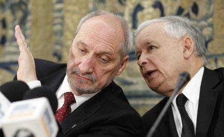 Jarosław Kaczyński: Antoniemu Macierewiczowi trzeba dziękować