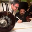 Łódzcy Żydzi po 70 latach otrzymali Torę