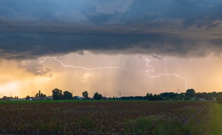 Kolejny zwrot w pogodzie. Ostrzeżenia IMGW w połowie Polski