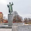 Zdejmowanie marszałka z cokołu
