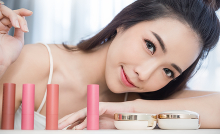 Koreańczycy przykładają ogromną wagę do wyglądu zewnętrznego, a na kosmetyki wydają więcej niż Amery