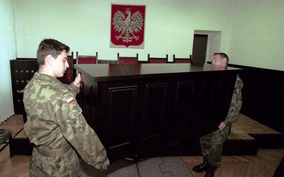 Wakaty dla sędziów: kandydatom z wojska łatwiej o stanowisko
