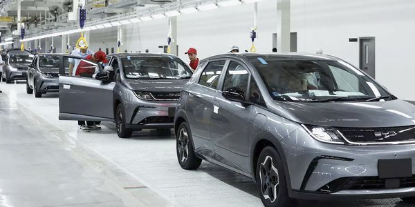 Elon Musk oddaje globalną dominację Chińczykom