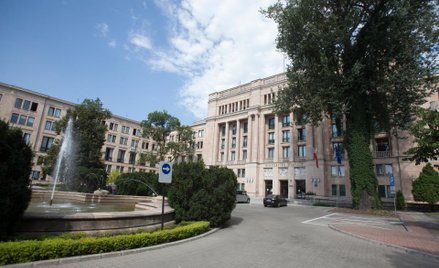 Finanse: Szybki wzrost PKB i spadek deficytu