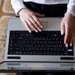 Dyskryminacja przy komputerze? Nikt się nie skarży