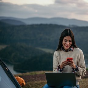 Dr Karolina Dyrla-Mularczyk: Samotne wyjazdy kobiet to odpowiedź na dwa zjawiska: przeciążenie rolam