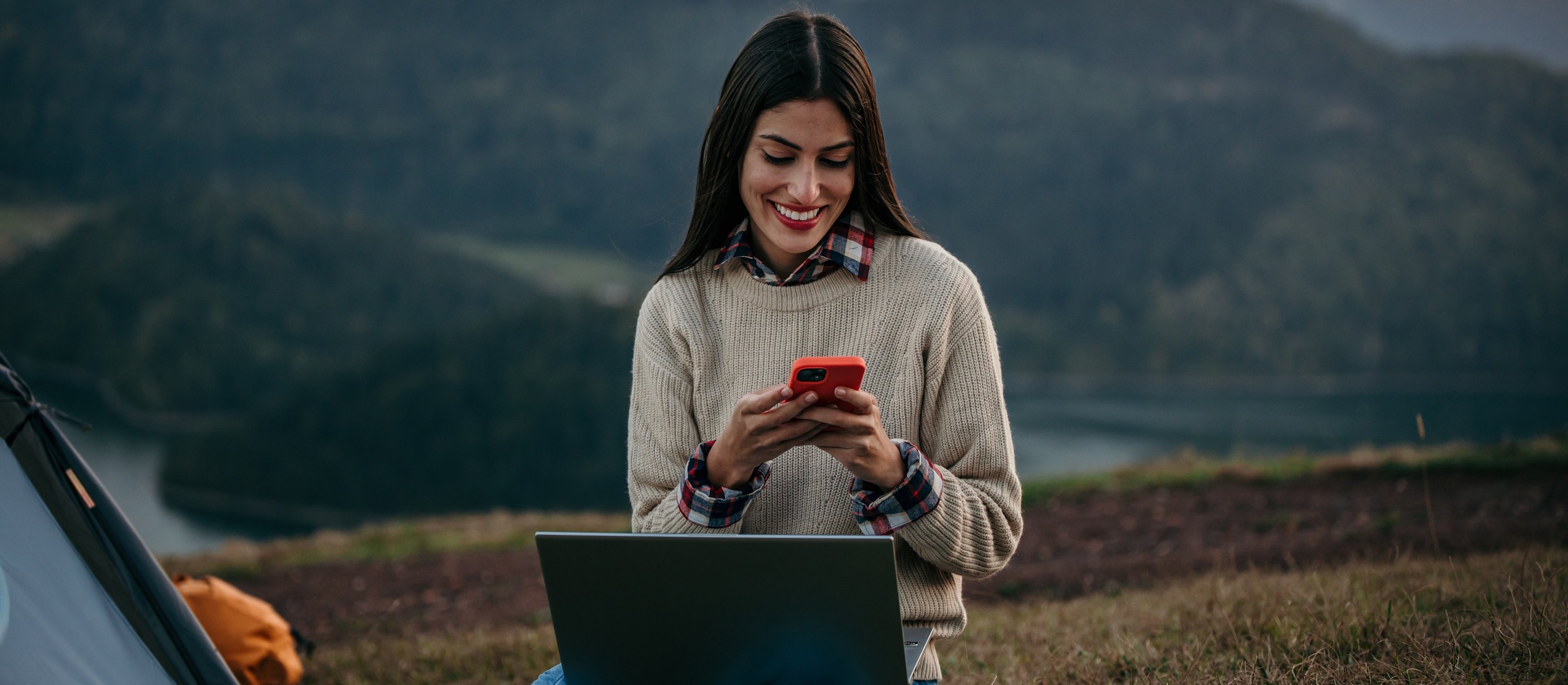 Solo-trip – nowy lek na całe zło? Psycholog o tym, do dają kobietom podróże w pojedynkę