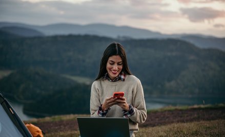 Dr Karolina Dyrla-Mularczyk: Samotne wyjazdy kobiet to odpowiedź na dwa zjawiska: przeciążenie rolam