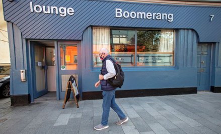 Jak rozprzestrzenia się wirus? Zamieszanie po wpisie CDC