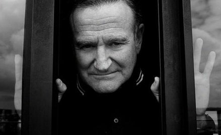 Robin Williams w grudniu 2011 roku pozował fotoreporterom w Sydney