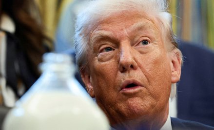 Działania administracji Trumpa, w tym interwencja w Wenezueli czy ambicje wobec Grenlandii, sugerują