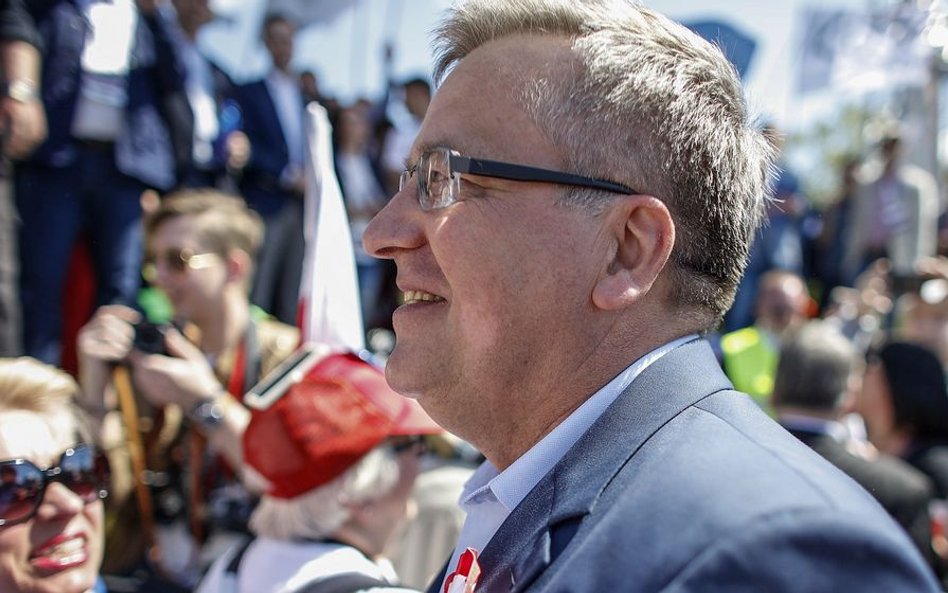 Komorowski: W PiS będzie narastać przekonanie, że znaleźli się na równi pochyłej