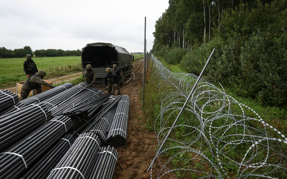 Migranci chcą wracać do Iraku. SG organizuje samolot