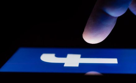 Żywi i martwi użytkownicy Facebooka