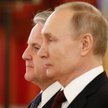 Prezydent Rosji Władimir Putin i ambasador USA John Sullivan podczas uroczystości wręczenia listów u