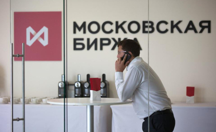 Moskwa: kontrowersyjna zmiana rozliczeń transakcji giełdowych