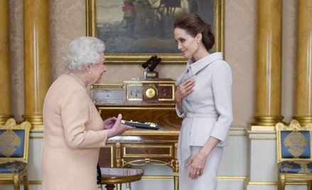 Tytuł damy dla Angeliny Jolie
