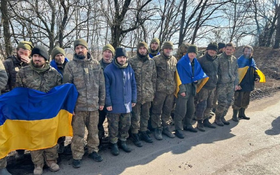 Wojna na Ukrainie. Ukraina i Rosja dokonały wymiany ponad 200 jeńców