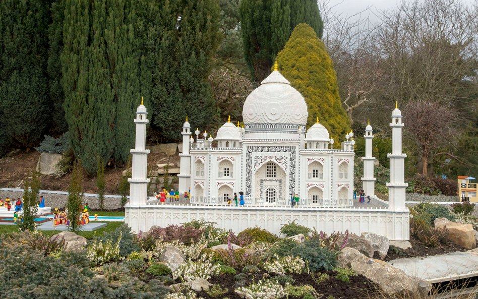 Replika Taj Mahal w LEGOLANDZIE Windsor w Wielkiej Brytanii