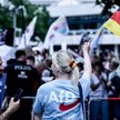 Wiec AFD pod hasłem „Uczyńmy Berlin silnym” przed Czerwonym Ratuszem w Berlinie