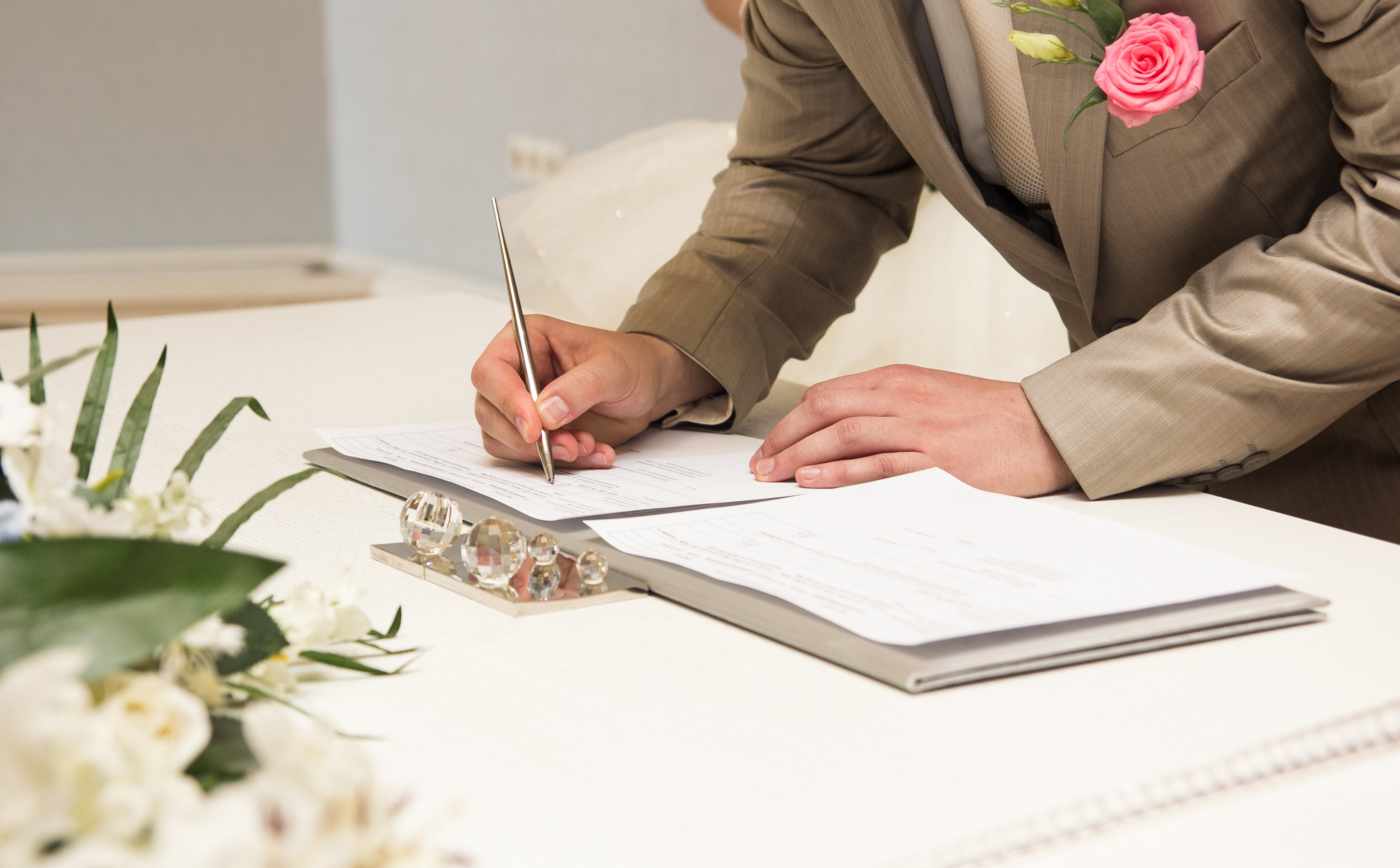 Czy Polak może zawrzeć małżeństwo w Polsce przed obcym konsulem?