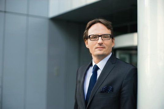 Piotr Stolarczyk wiceprezes i p.o. prezesa Korporacji Ubezpieczeń Kredytów Eksportowych Dane pokazuj