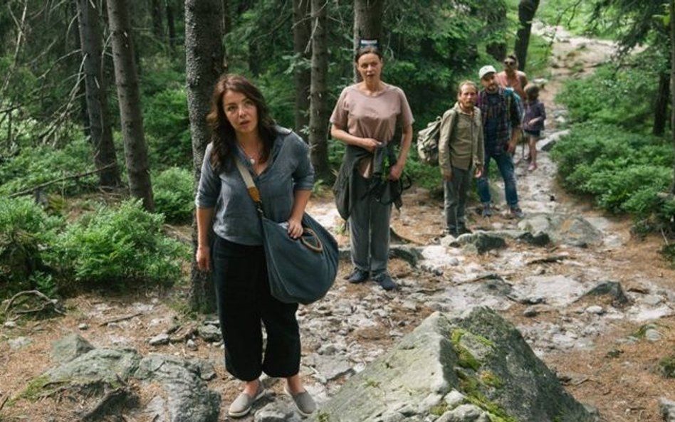 Kadr z filmu "Wieża. Jasny dzień" Justyny Szelc