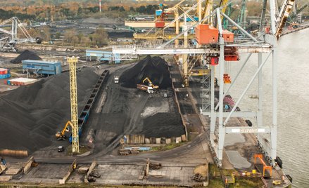 Cena węgla nadal rośnie. Na początku 2022 r. cena dla dużych klientów za GJ wynosiła 10–12 zł. Pod k