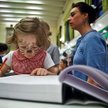 Książki prezentowane na targach cieszyły się zainteresowaniem nie tylko dorosłych, ale i dzieci