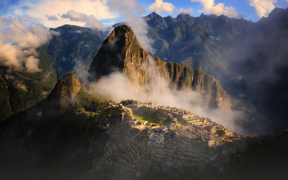 Ulewy w pobliżu Machu Picchu. Woda podmyła tory i mosty