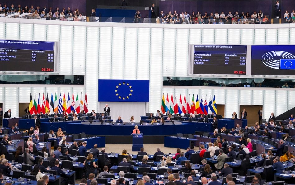 Według analizy Transparency International, eurodeputowani odbyli ponad 1000 spotkań z przedstawiciel