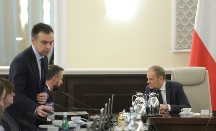 Premier Donald Tusk podczas posiedzenia rządu