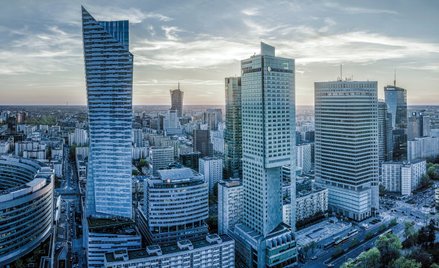 Warszawa w ciągu ostatnich kilkudziesięciu lat przekształciła się w nowoczesną metropolię, co coraz 
