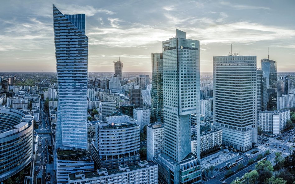 Warszawa w ciągu ostatnich kilkudziesięciu lat przekształciła się w nowoczesną metropolię, co coraz 