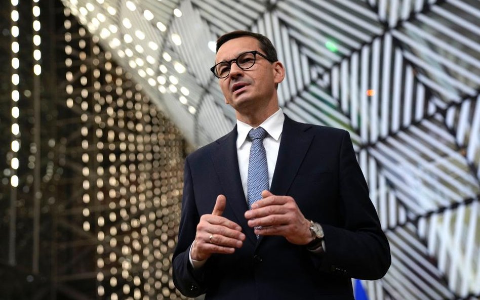 Premier Mateusz Morawiecki za szybko ogłosił sukces po rozmowie z premierem Czech Andrejem Babiszem 