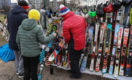 Na ferie wybiera się co czwarty Polak. Trzy czwarte zakłada oszczędzanie
