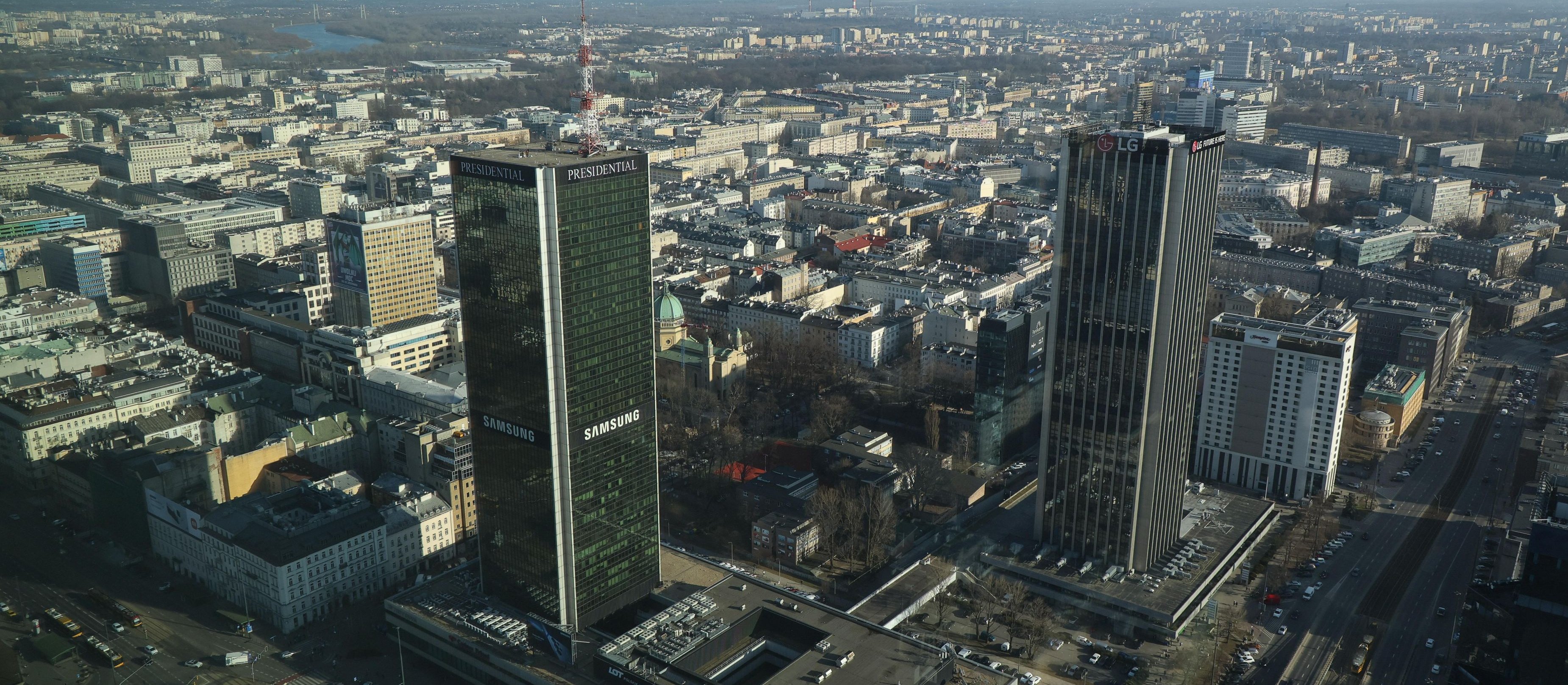 Tajemnicza eskapada Łotysza na dach hotelu. Turysta czy szpieg? Tego nie wyjaśniono