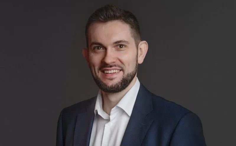 Kapitał firm szuka pracy