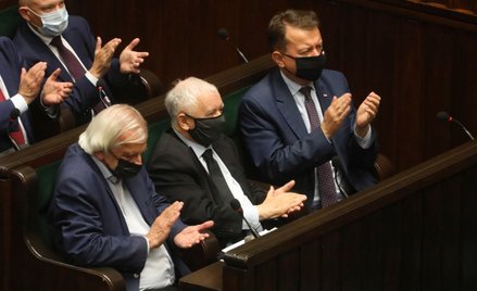 Ryszard Terlecki, Jarosław Kaczyński i Mariusz Błaszczak podczas obrad Sejmu