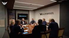 Od papieru do chmury. Jak cyfryzować ochronę zdrowia w Polsce