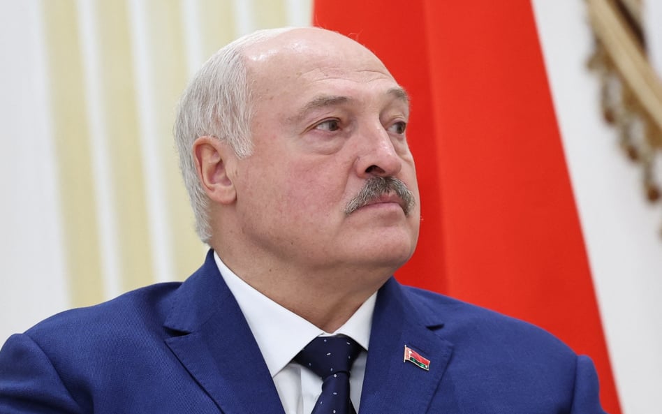 „Do mojej celi wsadzano skazanych za zabójstwo”. Łukaszenko torturuje przeciwników