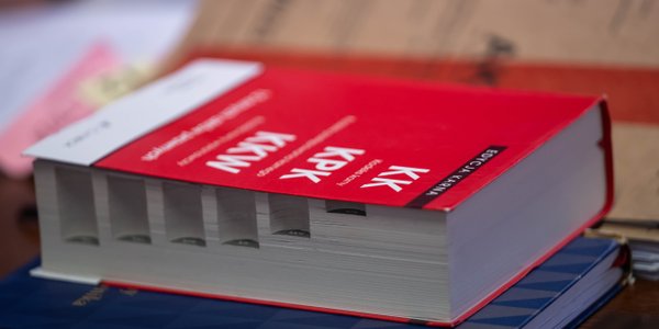 Zmiany w procedurze karnej. Sejm przyjął „Lex Skrzypek”