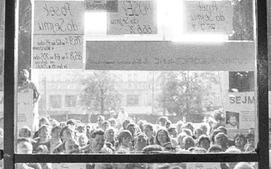 Kawiarnia „Niespodzianka”, siedziba warszawskiego sztabu wyborczego „Solidarności”