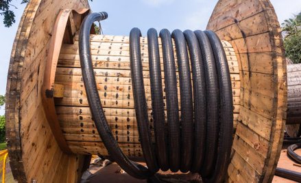 Kabel prawidłowo uznany za inwestycję publiczną